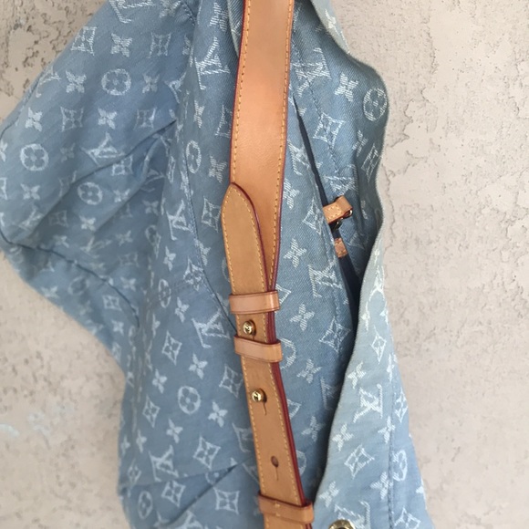๐โจ AUTHENTIC โจ๐ DENIM Louis Vuitton XL Denim Hobo Bag RARE - Picture 11 of 16